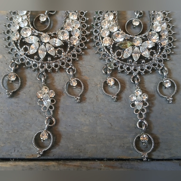 Vtg Chandelier Dangle Rhinestone Crystal Statement Earrings - Picture 6 of 16